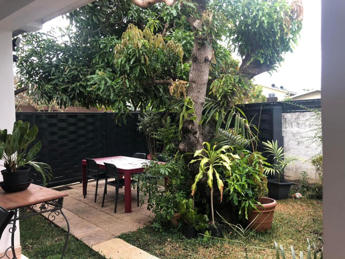 Appartement Meuble Le Manguier à Saint Pierre Extérieur photo