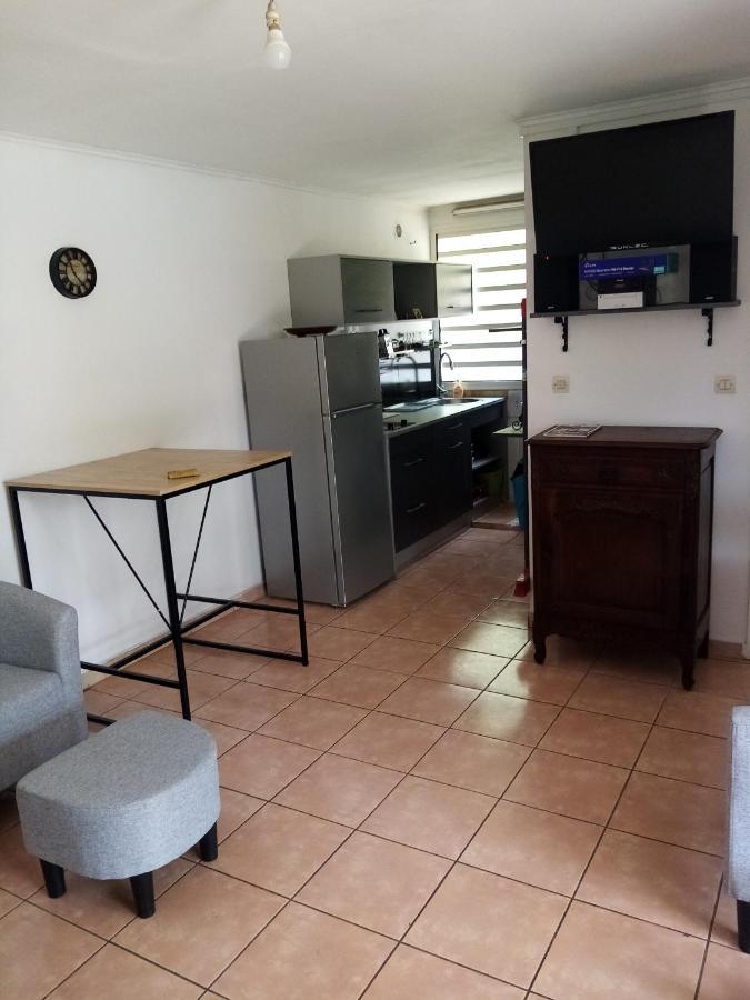 Appartement Meuble Le Manguier à Saint Pierre Extérieur photo