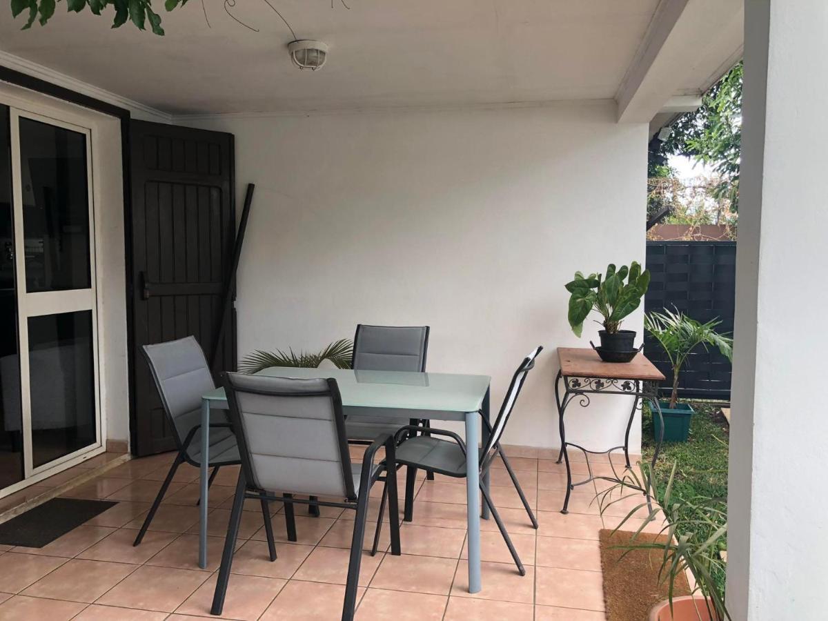 Appartement Meuble Le Manguier à Saint Pierre Extérieur photo
